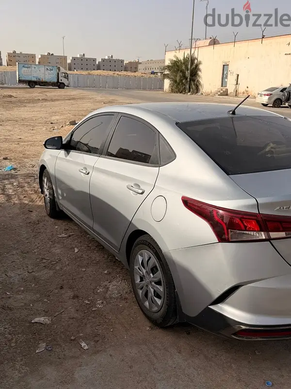 هيونداي أكسنت 1.6 موديل 2021 للبيع بحالة ممتازة - image 1