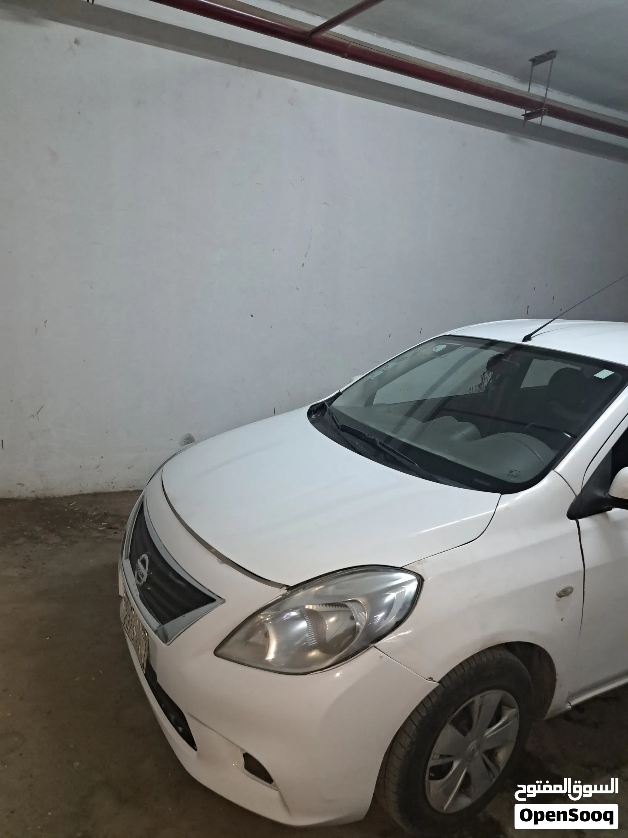 نيسان صني 2012 للبيع في الرياض - ممشى 350 ألف كم - image 1