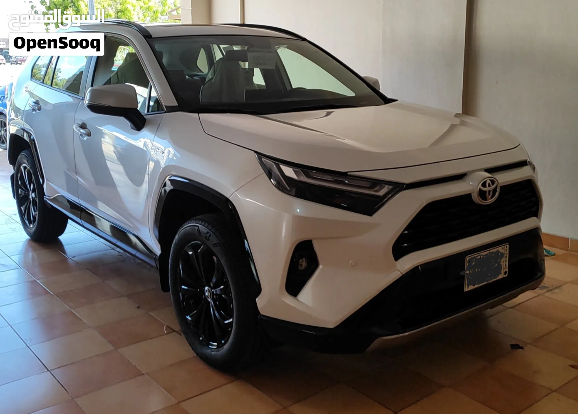 2025 Toyota RAV4 XLE Hybrid for Sale – 2400 km – Jeddah - image 1