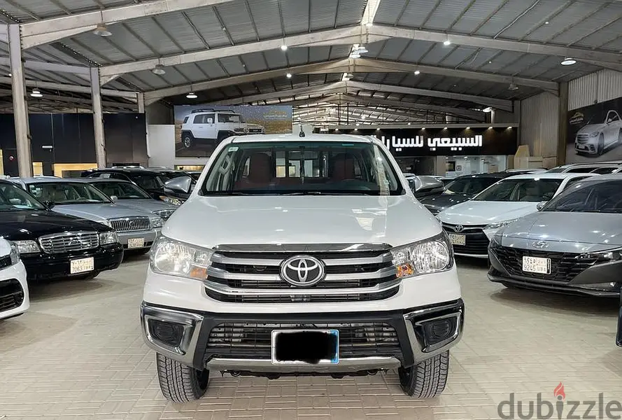 تويوتا هايلكس 2020 ديزل بحالة ممتازة للبيع في الرياض - image 1