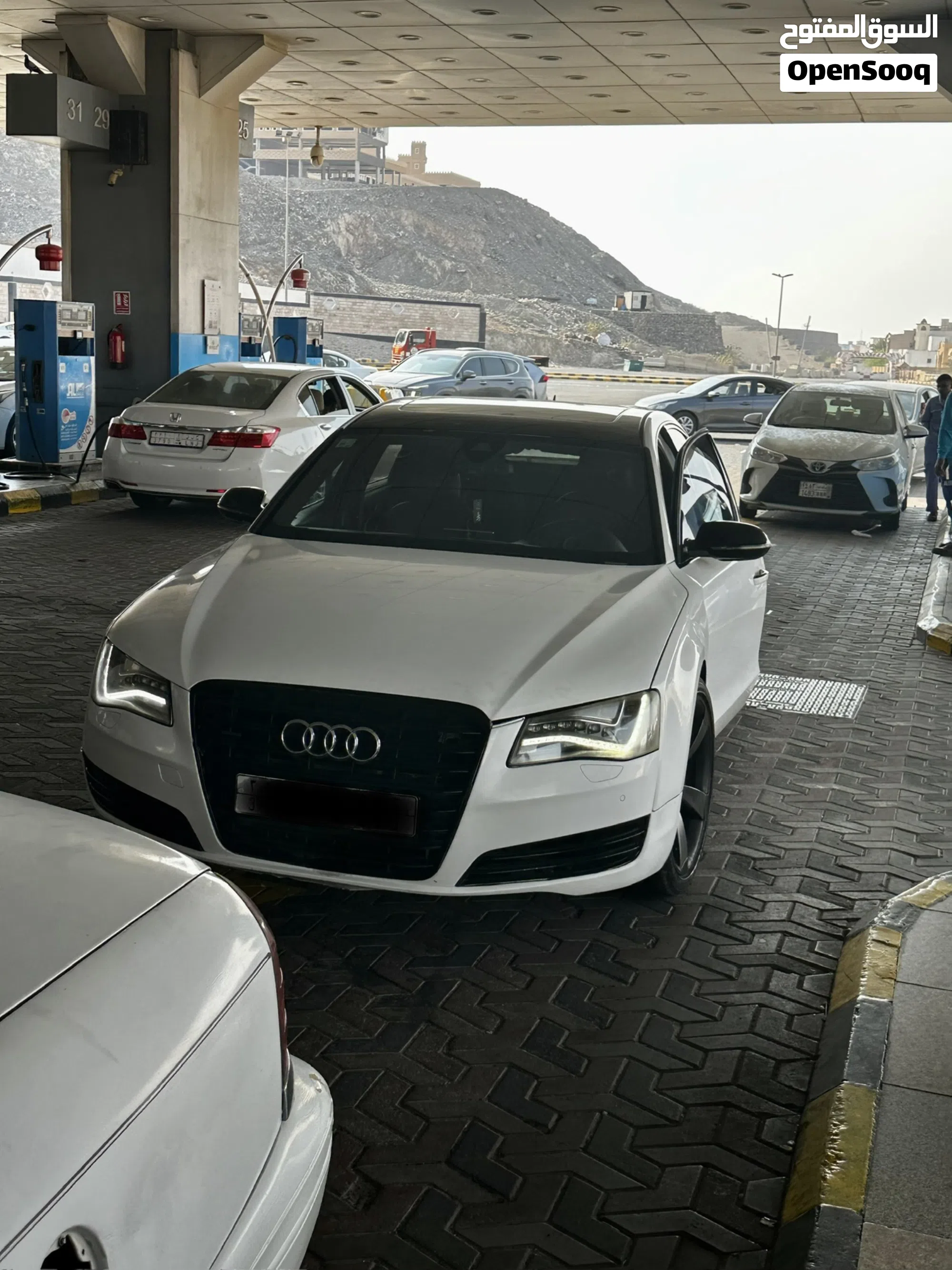 أودي A8 L 2011 للبيع في الباحة - فل كامل - فخامة وأداء - image 1