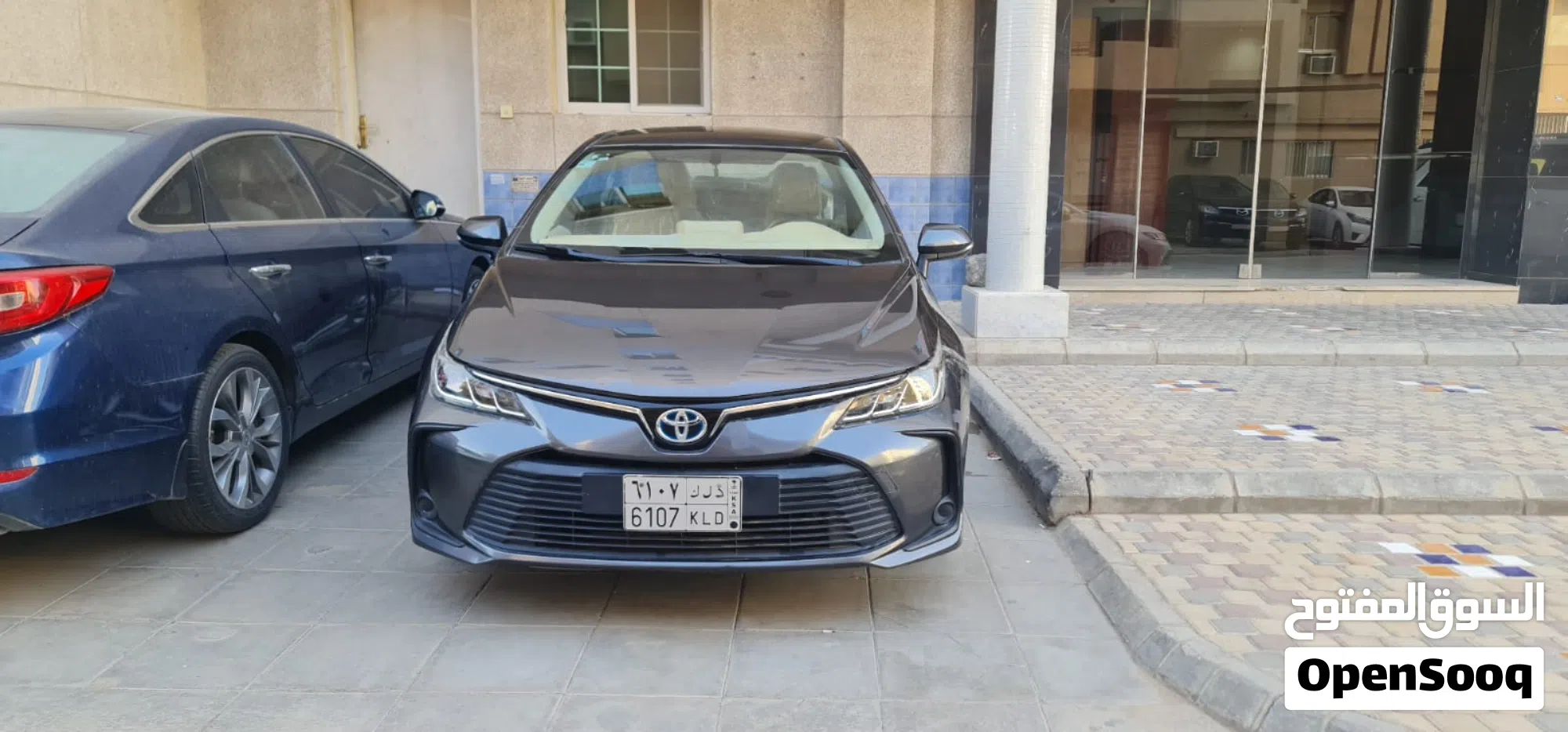 تويوتا كورولا هايبرد 2020 للبيع - ممشى قليل - image 1