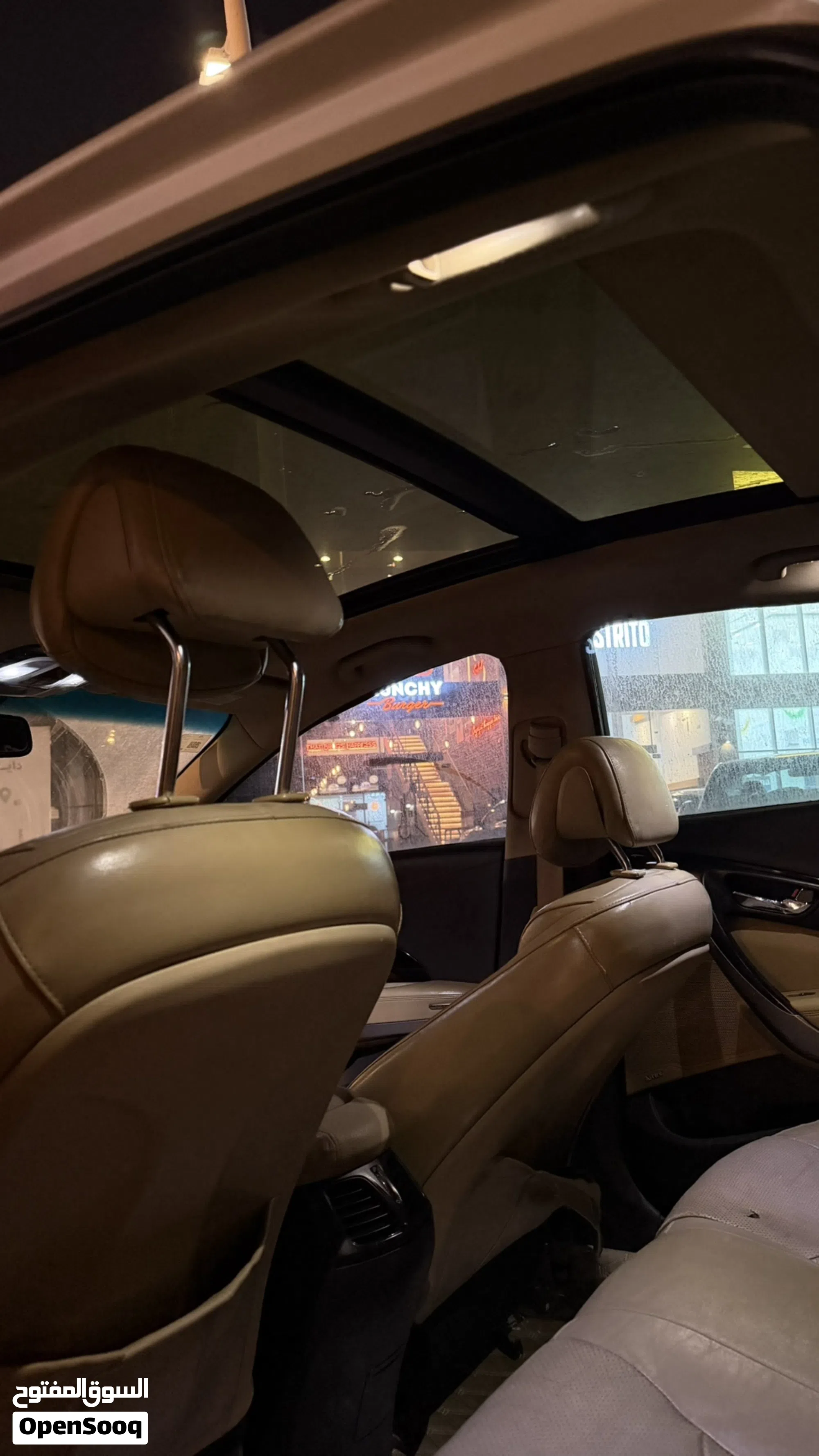 هيونداي ازيرا GLS موديل 2012 للبيع في الرياض – فل كامل بحالة ممتازة - image 1