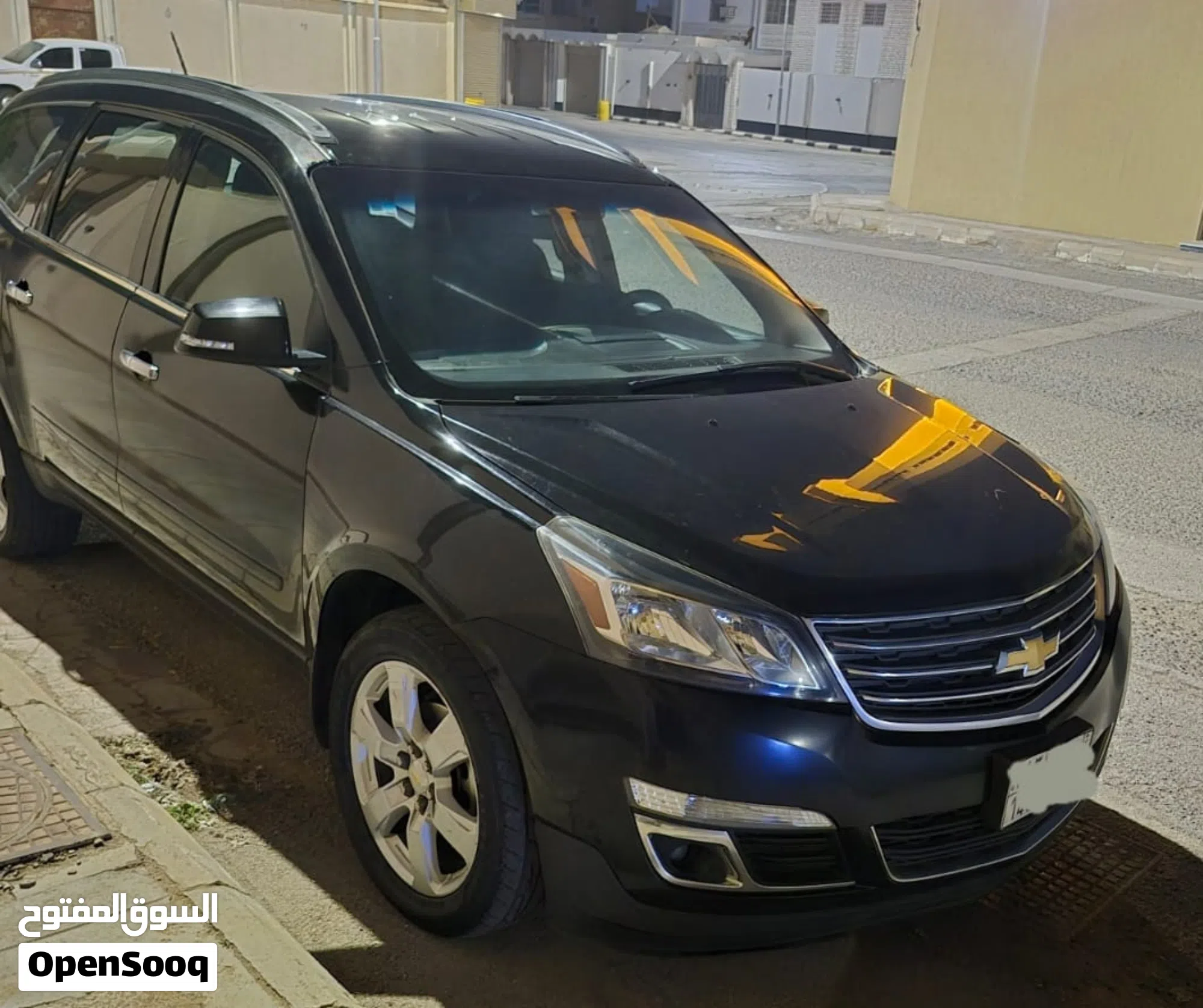 شيفروليه ترافرس 2017 LT بحالة ممتازة - عائلية - image 1