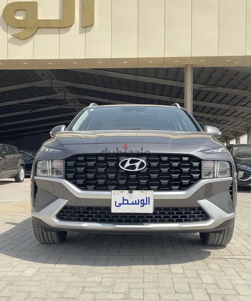 هيونداي سنتافي Smart Plus موديل 2023 بحالة ممتازة للبيع في الرياض - image 1