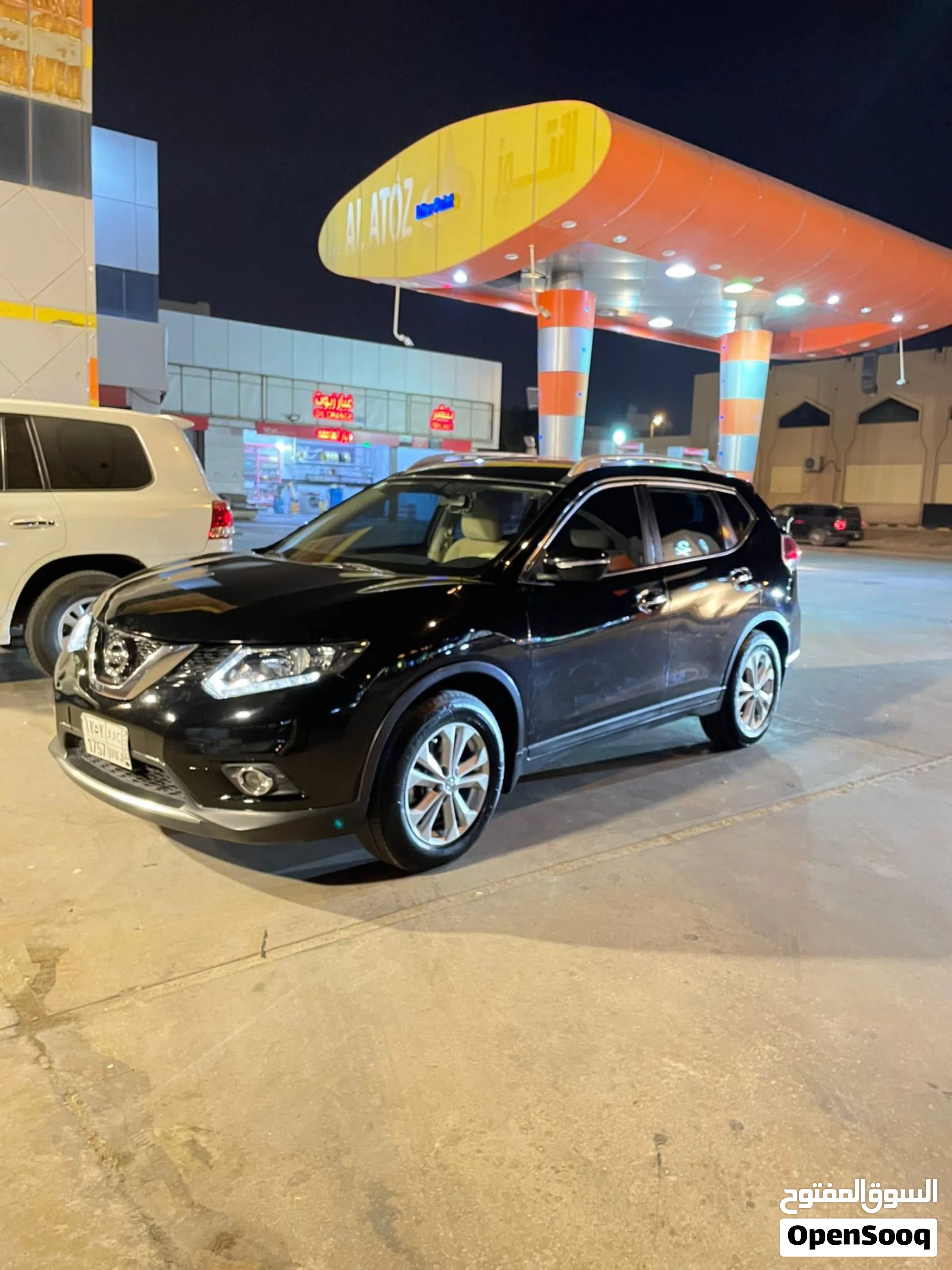 نيسان X-Trail 2016 دبل 7 ركاب بحالة جيدة - image 1