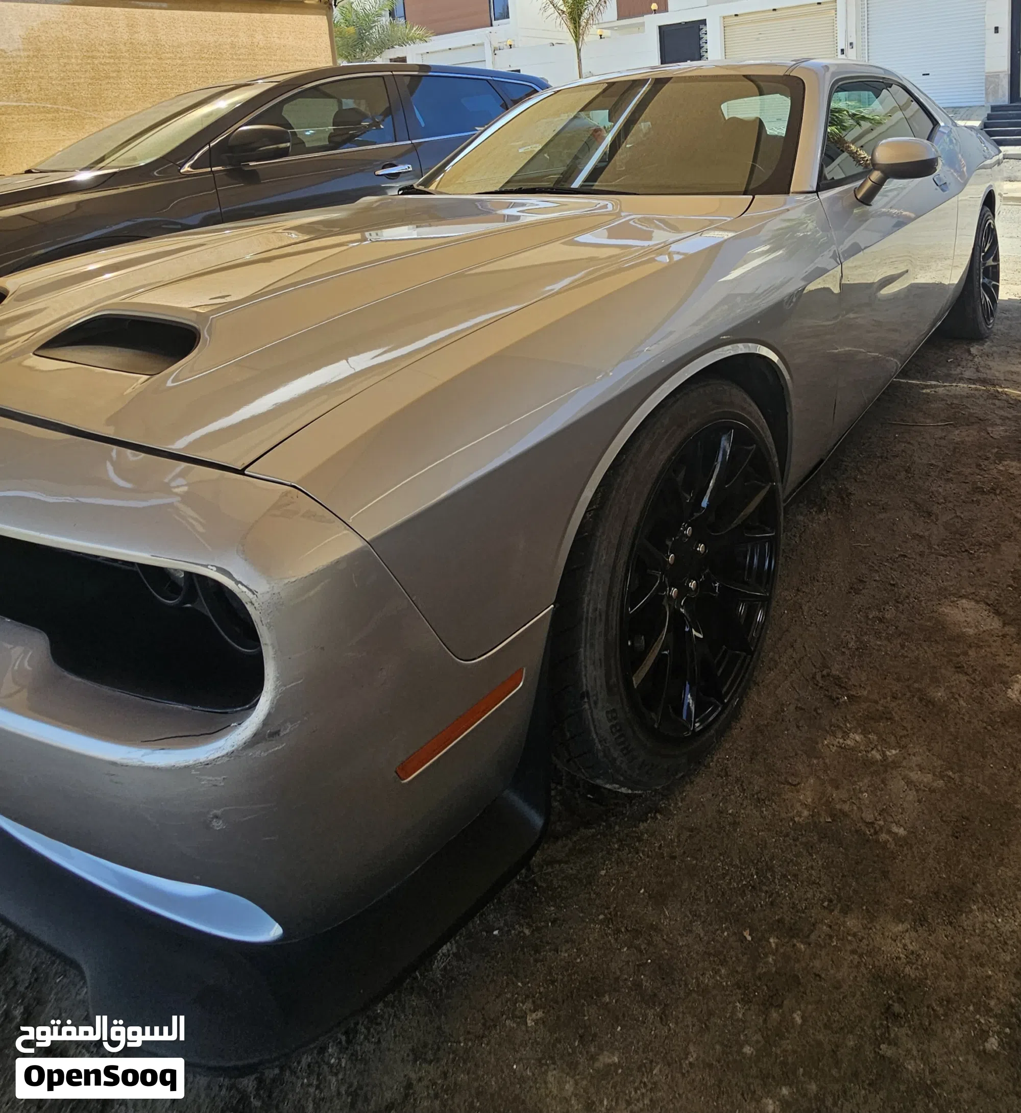 دودج تشالنجر SXT 2012 - محرك V6 - سعر مناسب في جدة - image 1