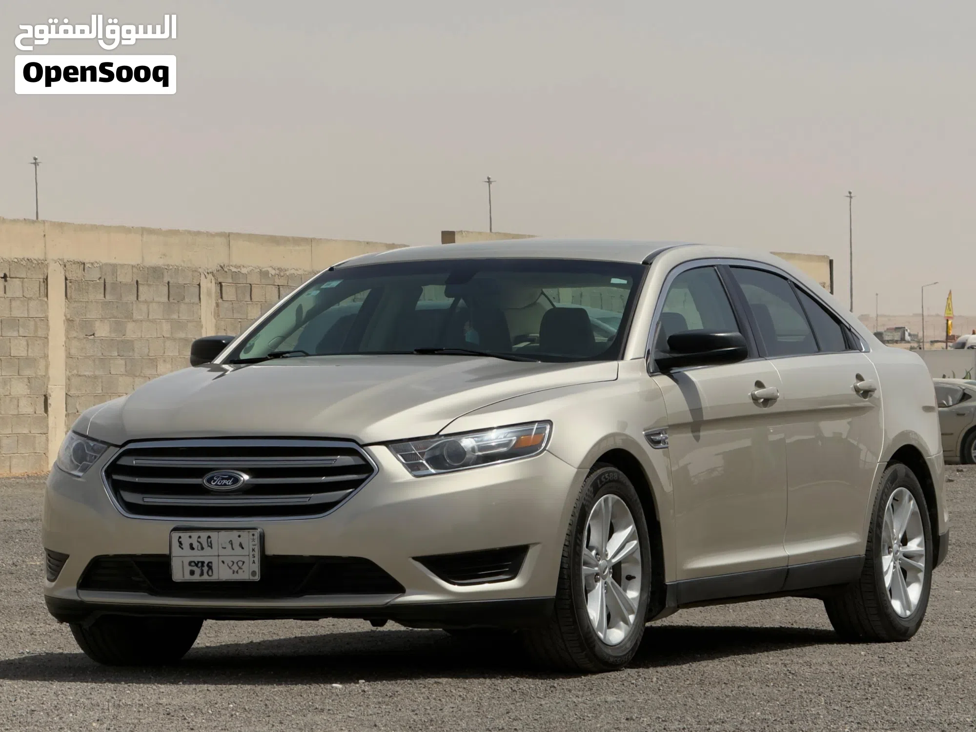 2017 Ford Taurus Standard - Excellent Condition, Full Features - image 1