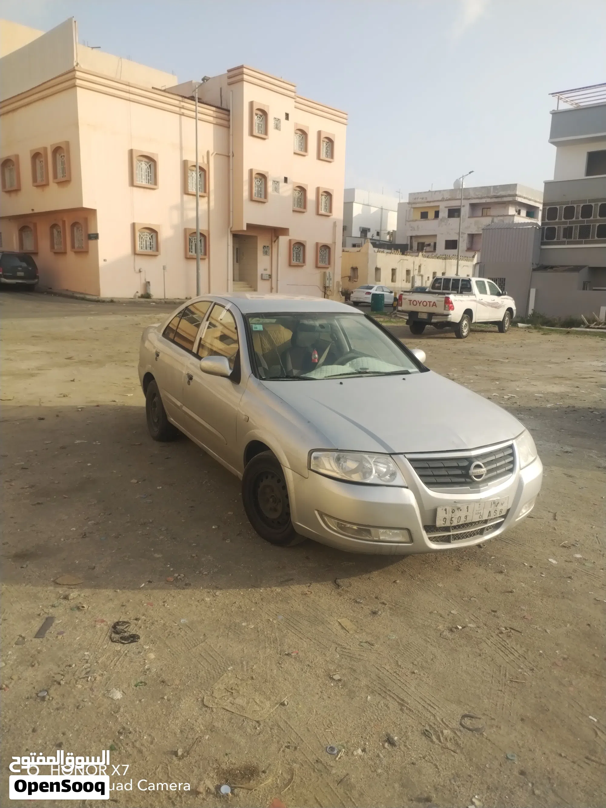 نيسان صني 2011 S مستعملة للبيع في أبها بسعر 15000 ريال - image 1